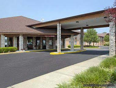 Hotel Baymont By Wyndham Metropolis Extérieur photo